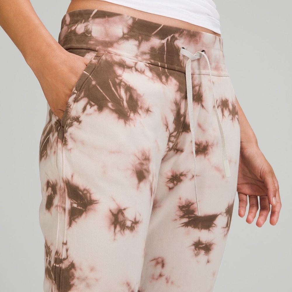 Lululemon City Sweat Earth Dye joggers   🔥